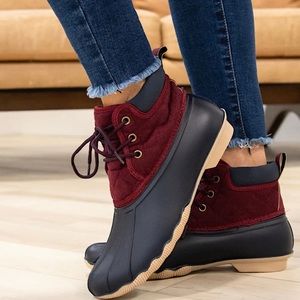 Gypsy Jazz Navy/Red Duck Boots